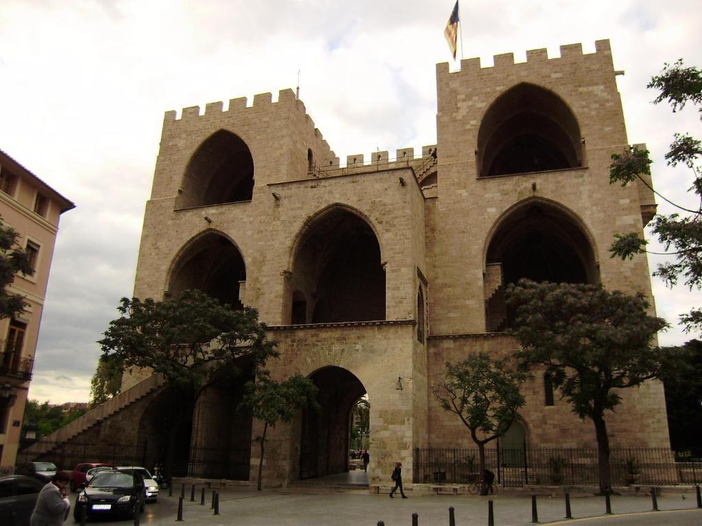Valenciaflats Torres De Serrano Exteriör bild